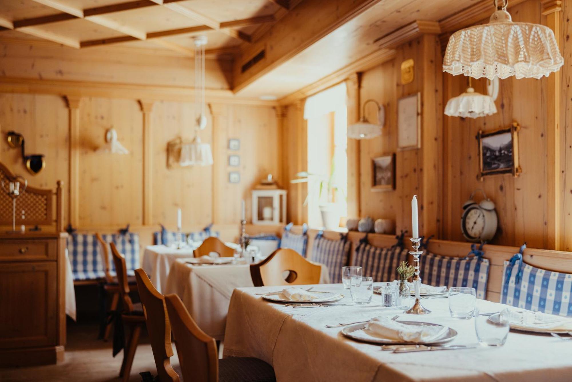 Hotel Alpenrose أرابّا المظهر الخارجي الصورة